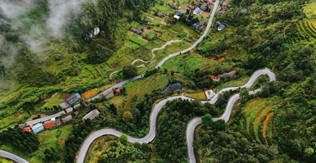 Conquer the Legend: The Ultimate Guided Cycling Tour Ha Giang Loop Vietnam